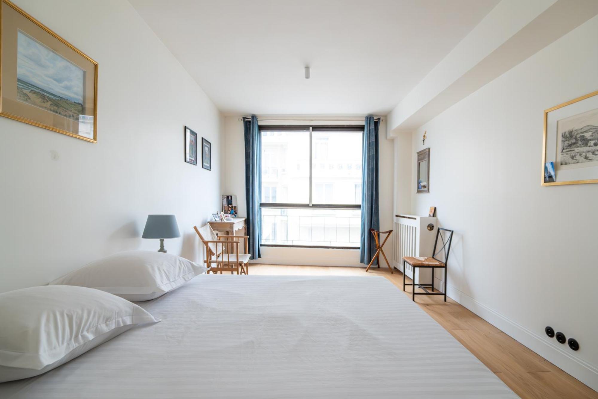 Veeve - Footsteps From Trocadero Appartement