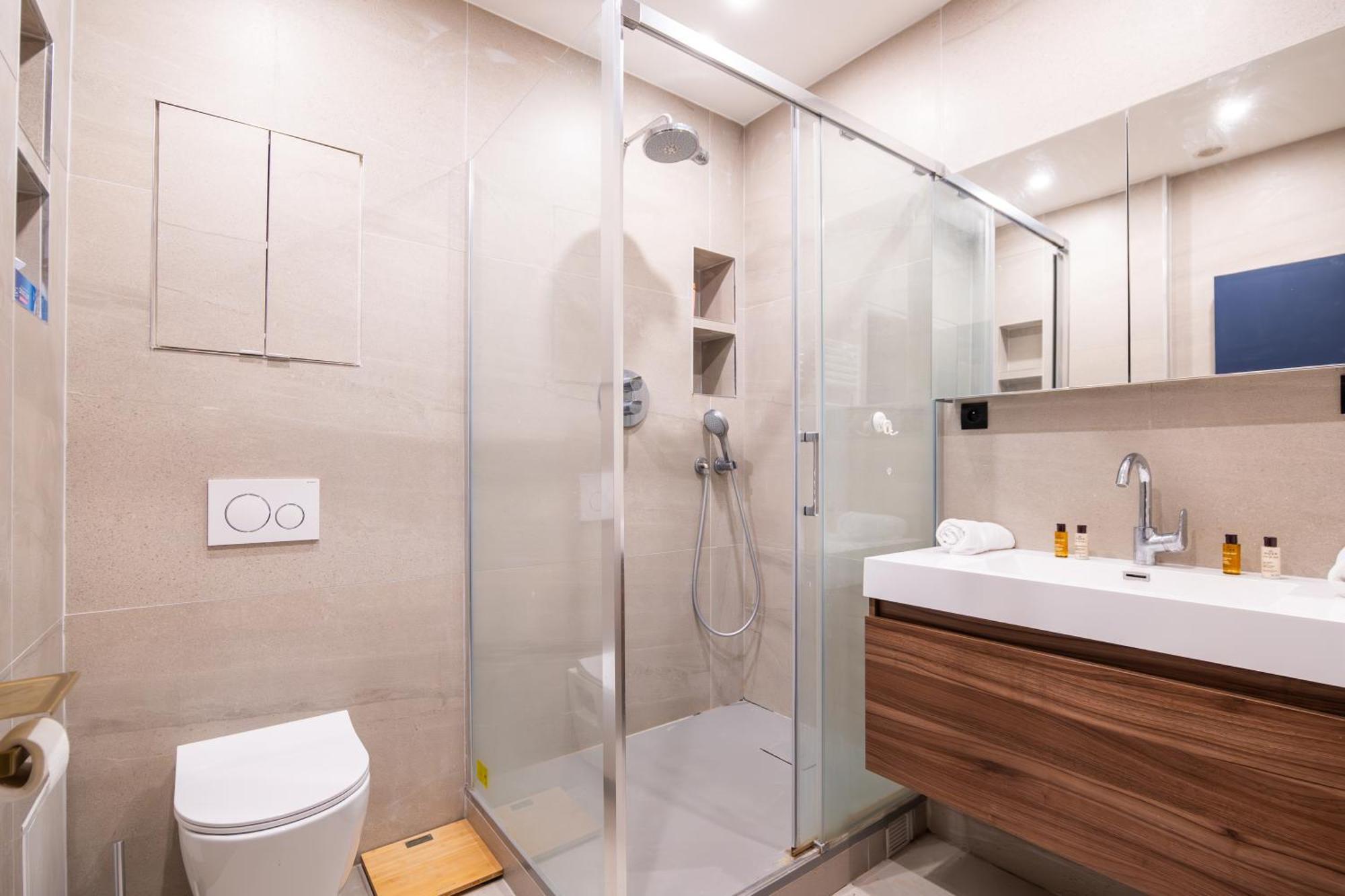 Veeve - Footsteps From Trocadero Apartment